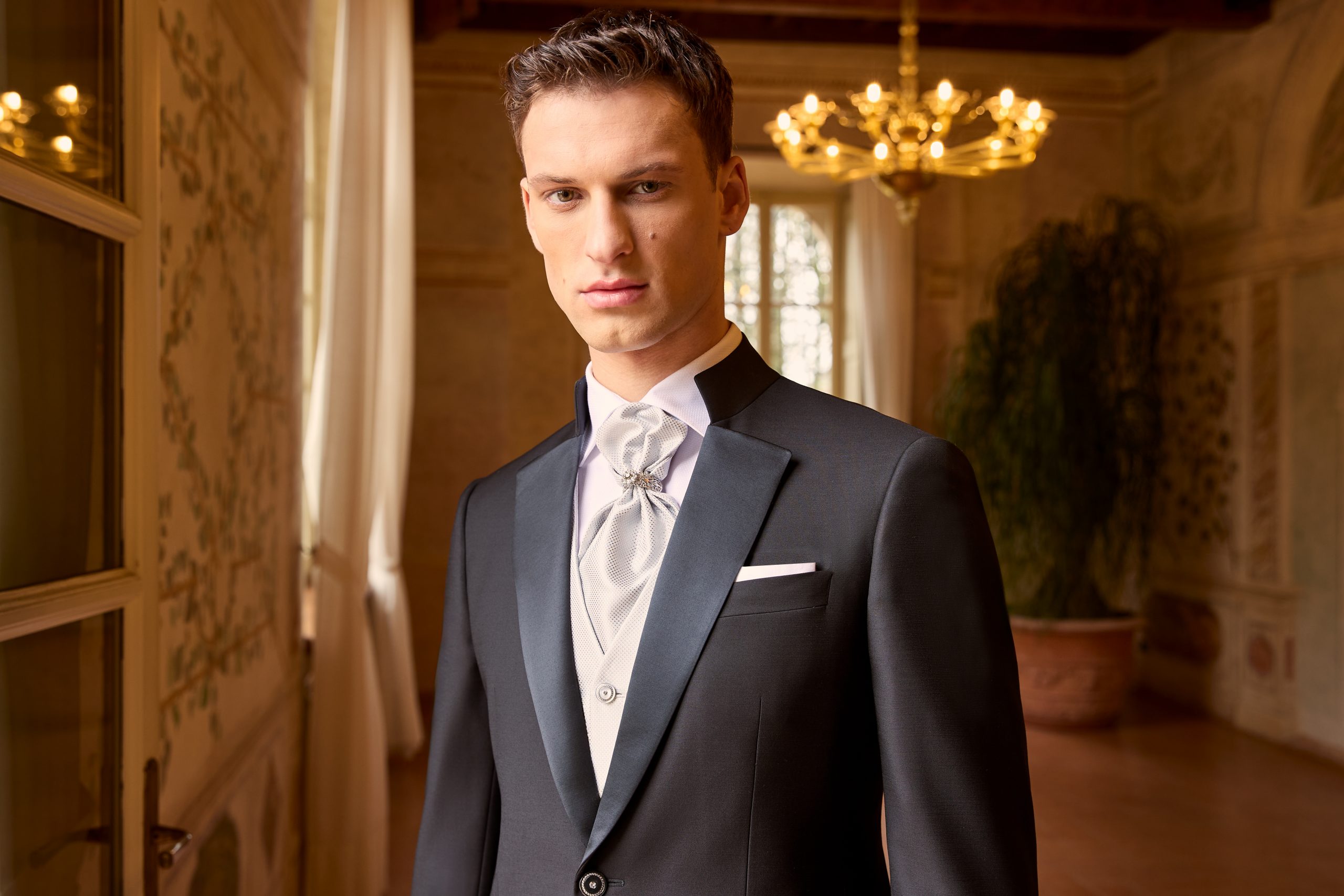 Vestido de novia colección Luigi Bianchi - Elegancia italiana con toques contemporáneos