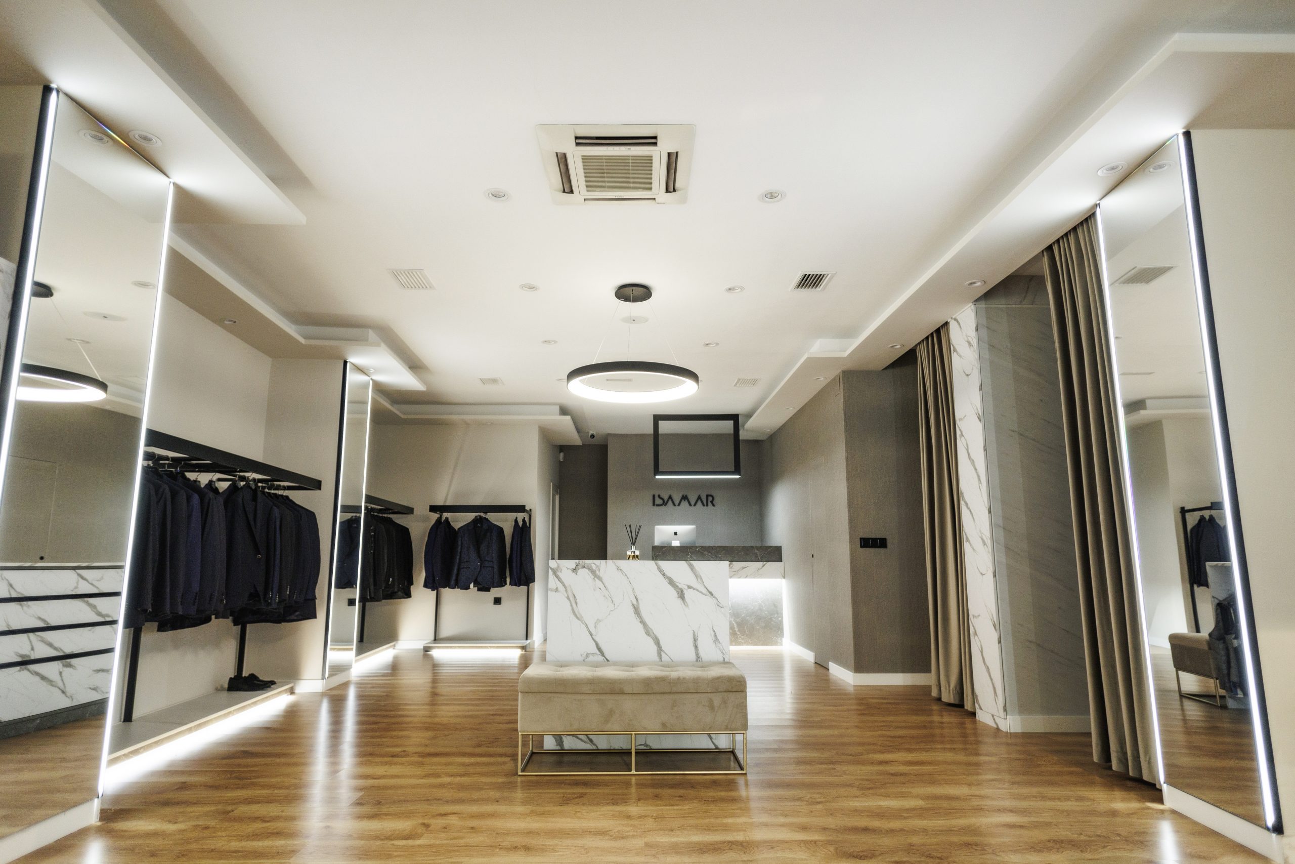 Interior del atelier Isamar Atelier en Granada - Espacio de creación y diseño