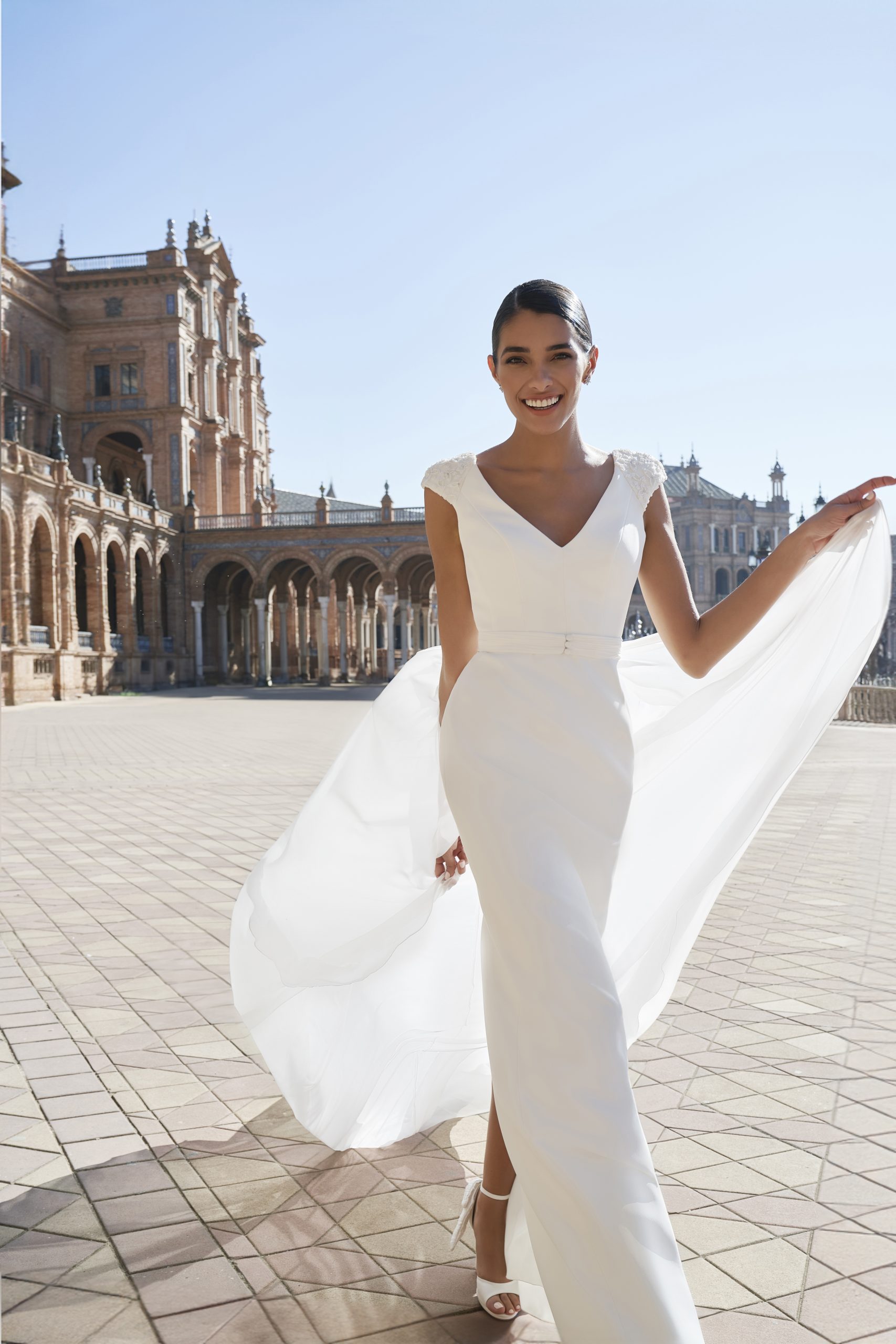 Vestido de novia colección Arancha - Estilo español con influencias internacionales